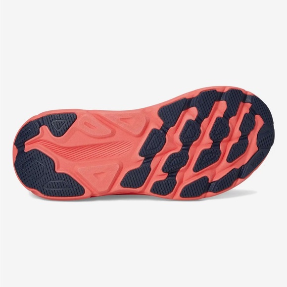 HOKA Women’s Clifton 9 GTX Shoe - Picture 4 of 12